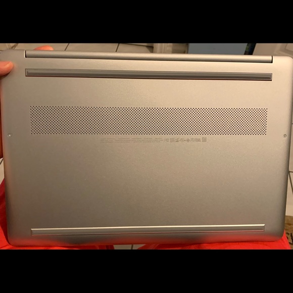 HP 15.6″ LAPTOP – NATURAL SILVER - Picture 2 of 4